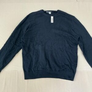 Classic Amazon Essentials crewneck sweater